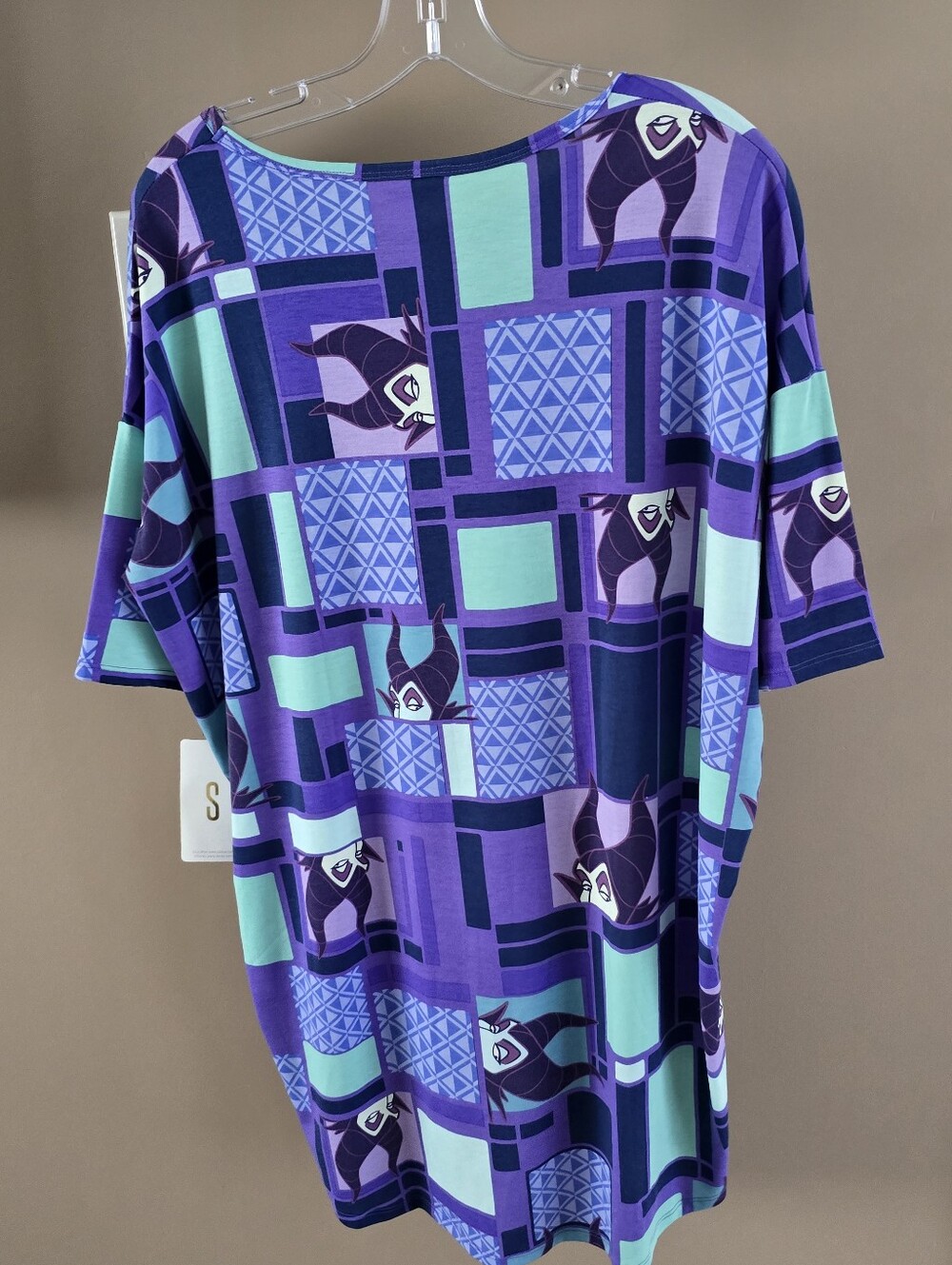 LuLaRoe Disney Maleficent Purple And Green Character Short Sleeve Tunic Top. - Picture 4 of 9
